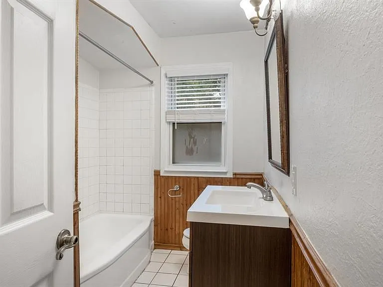 3536 Cornell St — Photo 9