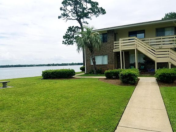 3rd image of 726 Eglin Pkwy #A7