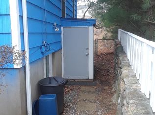 9 Carleton St, Greenwich, CT 06830