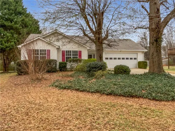 3041 Regal Dr, McDonough, GA 30253
