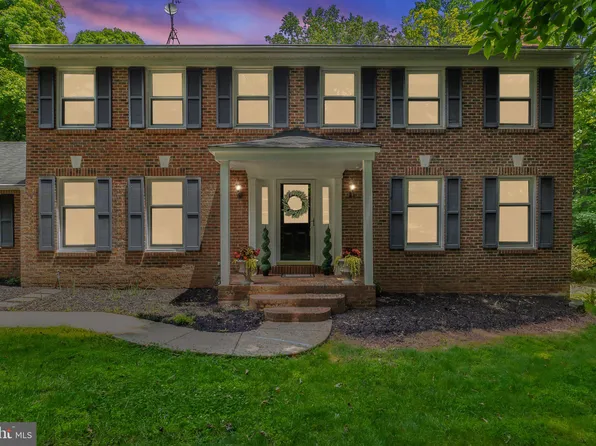 5710 Davis Ford Rd, Manassas, VA 20112