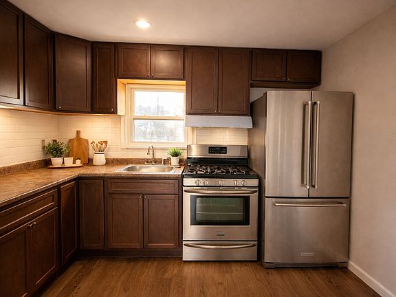 4th image of 34 Mawhinney Ave #2