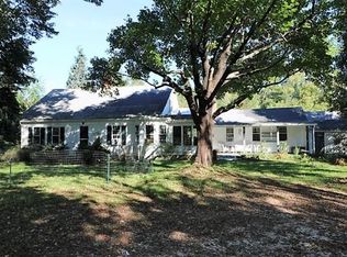 178 Snipatuit Rd, Rochester, MA 02770