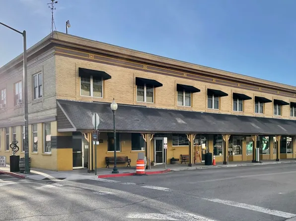 305 Main Street