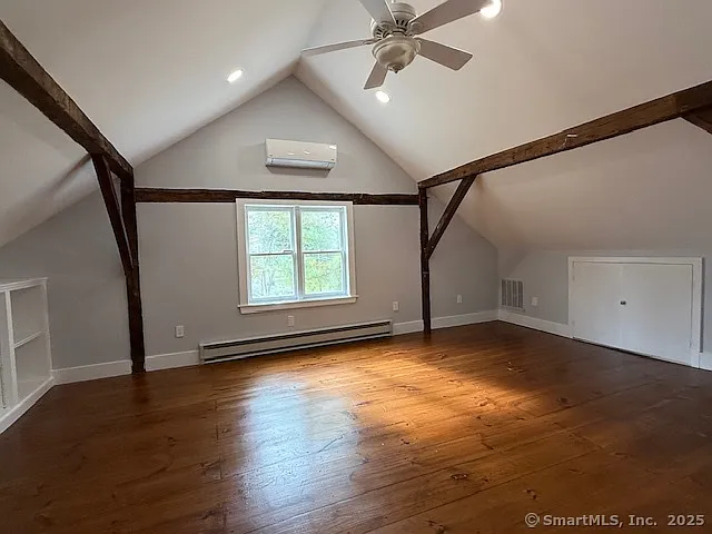 4 bed, 2.5 bath, 2803 sqft, $5,500 — Photo 3