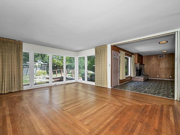 5th image of 3234 Skillman Lane
