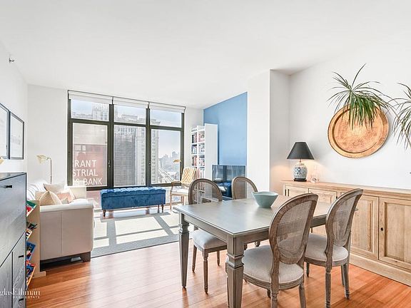 3rd image of 57 Reade St APT 20B