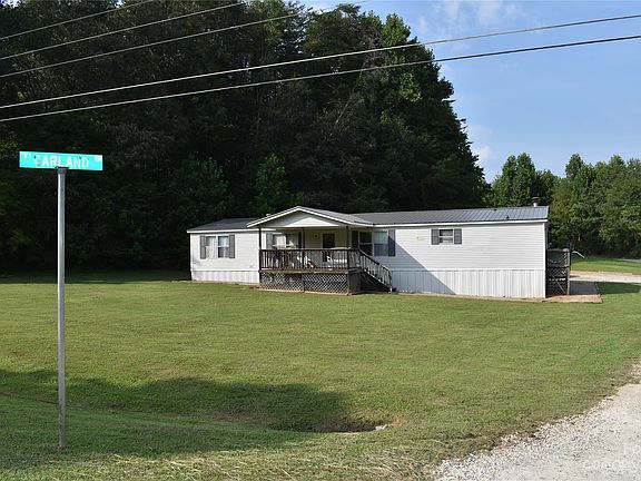 3rd image of 25 Garland Dr