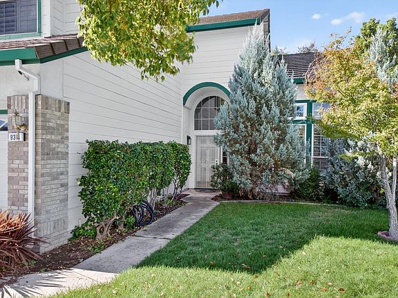 5th image of 9311 Twin Brooks Ln