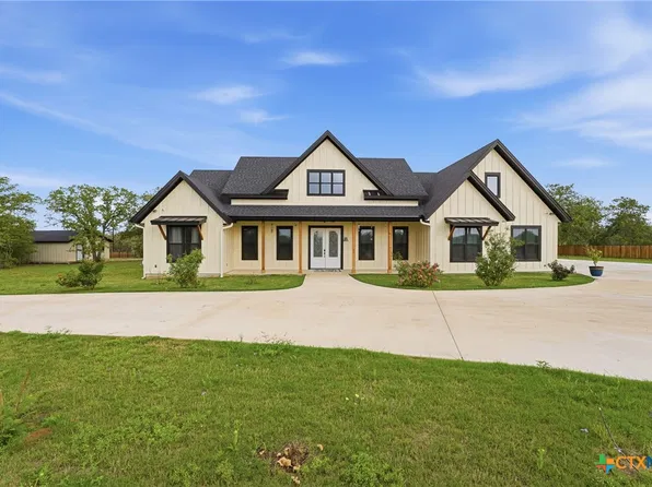 1 Post Oak St, Gonzales, TX 78629