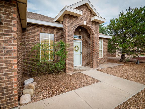 2nd image of 1421 Cerro Crestado Dr NW