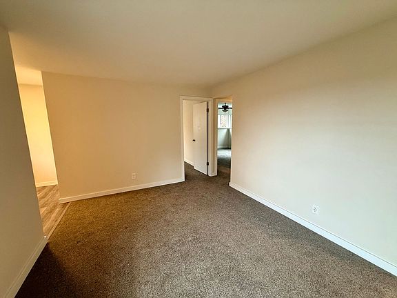 5th image of 2222 Gilman Dr W APT 8