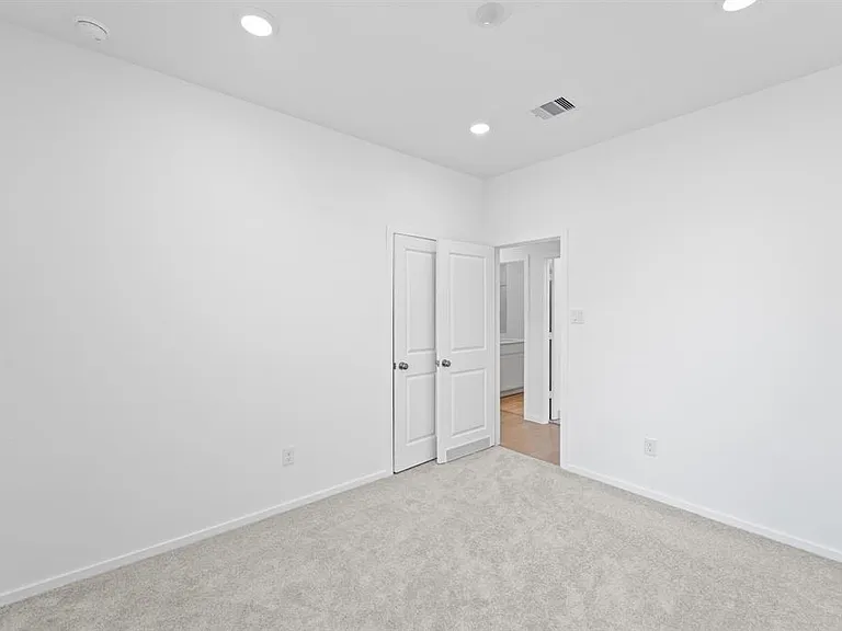 5214 Santa Cruz Bay — Photo 15