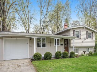 215 Morningside Dr, Battle Creek, MI 49015