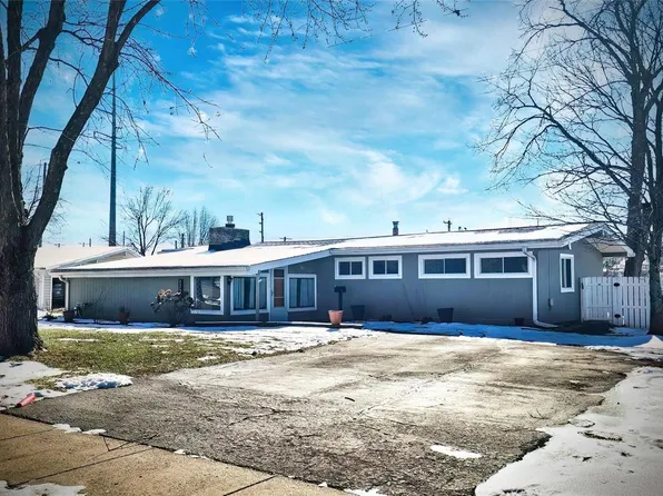 1723 Ridgewood Dr, Saint Louis, MO 63126