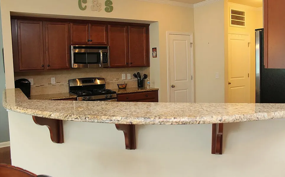 3 bed, 1925 sqft, $900 — Photo 4