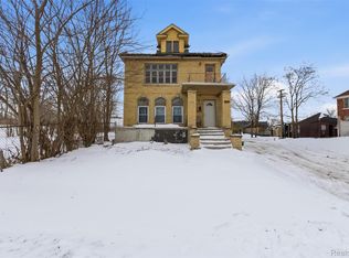 2952 Elmhurst St, Detroit, MI 48206
