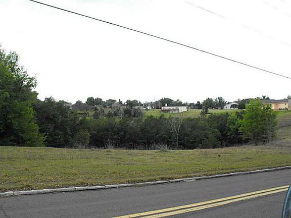 3rd image of 536 S Lake Starr Blvd