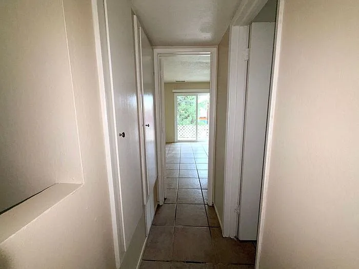 900 Eden Ct #10 — Photo 11