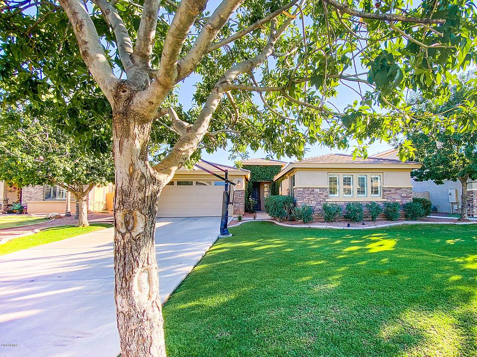 1st image of 1527 E Bluebird Ct