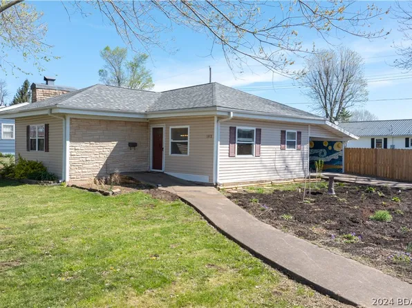102 Pal Ave, Eldon, MO 65026