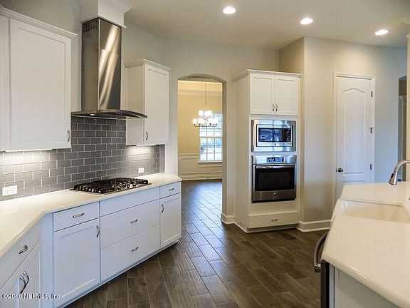 5th image of 220 Oxford Estates Way