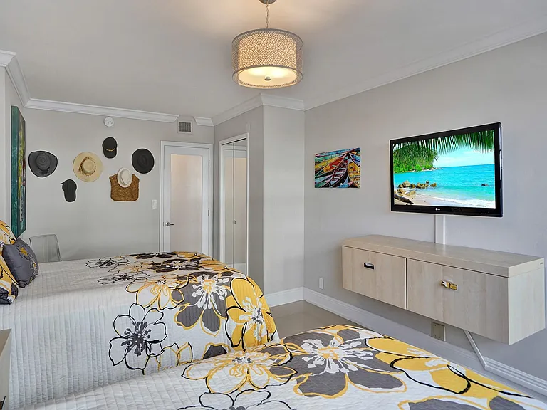 3430 Galt Ocean Dr #202 — Photo 8