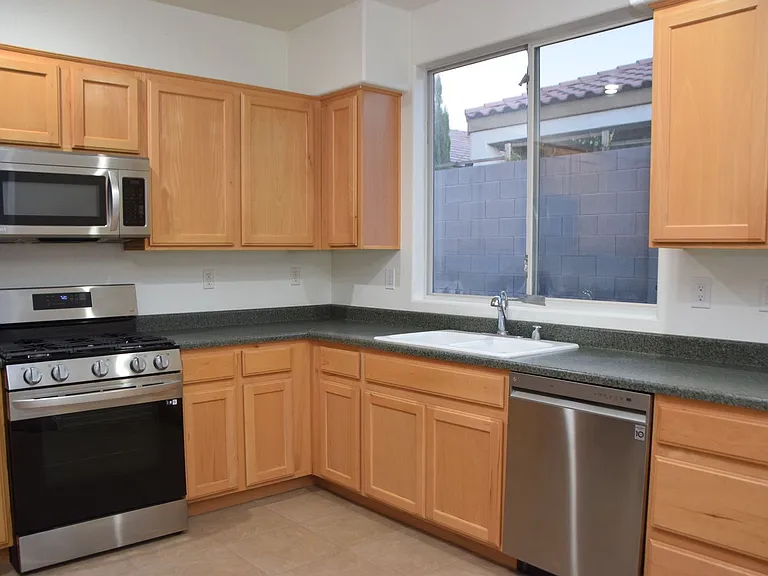 6235 Shamrock Lake Ave — Photo 26