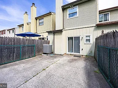 122 Kelmar Ave — Photo 23