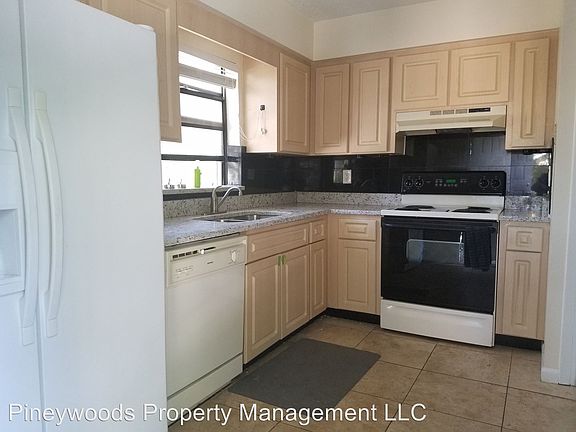 2nd image of 3212 W Gandy Blvd