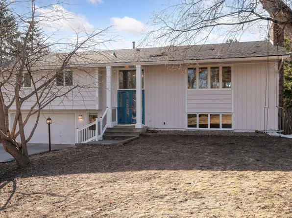 1521 Dodd Rd, Mendota Heights, MN 55118