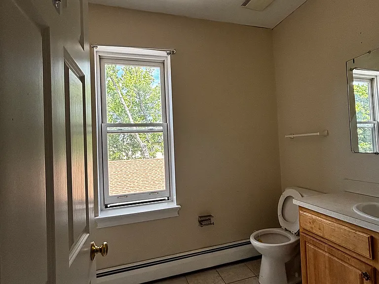 29B Edgewood St #2 — Photo 10