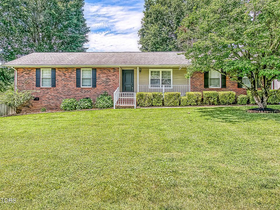 1st image of 301 Foster Dr