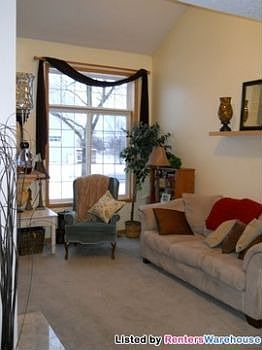 3rd image of 438 Mission Hills Way E