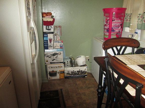 3rd image of 550 Mount Olive Rd