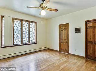 5 bed, 7800 sqft, $675 — Photo 3