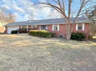 808 Oriole Dr, Harrison, AR 72601