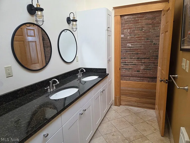 1667 E 40th St #3G — Photo 24
