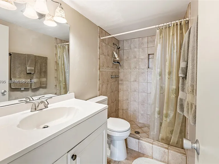 4025 N Federal Hwy #226C — Photo 16