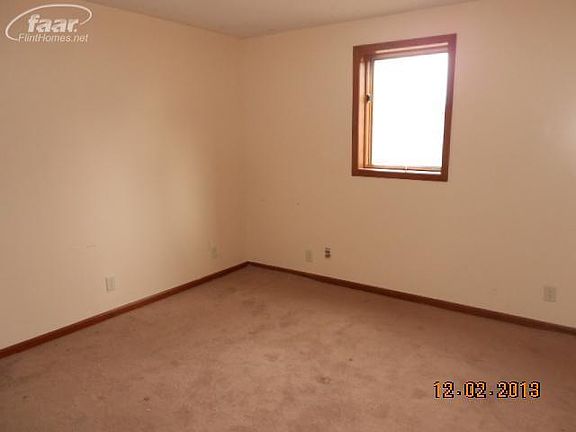 4th image of 1195 Highview Dr