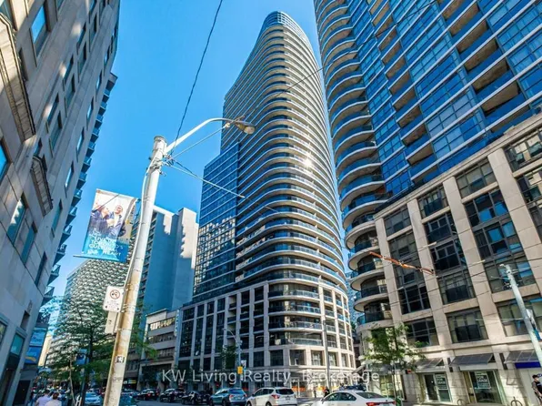 25 Carlton St, Toronto, ON