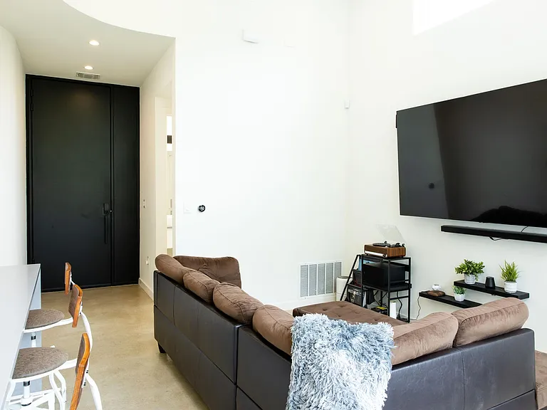 507 S Park Dr #2 — Photo 26
