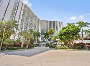 100 Bayview Dr APT 423, Sunny Isles Beach, FL 33160