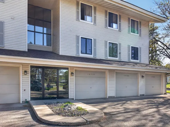 14302 Fairway Dr, Eden Prairie, MN 55344