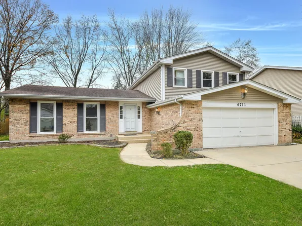 6711 Breckenridge Rd, Lisle, IL 60532