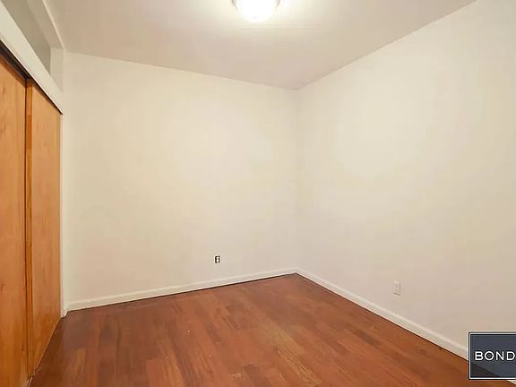 4th image of 163 Mulberry St APT 14