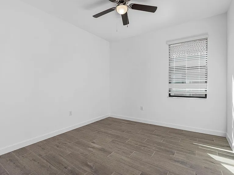 20945 Napa Loop — Photo 23