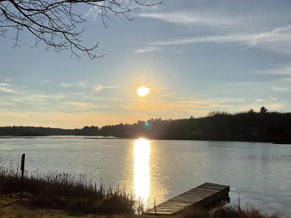 219 Marcel Dr, Dingmans Ferry, PA 18328