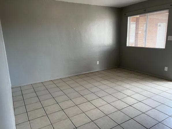 415 W 10th St #3, Casa Grande, AZ 85122