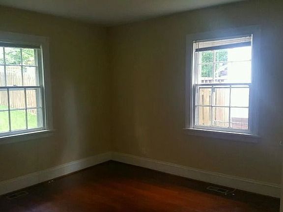 3rd image of 2102 4rh Ave #A